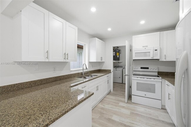 Photo - 1281 W 42nd St Unidad 1