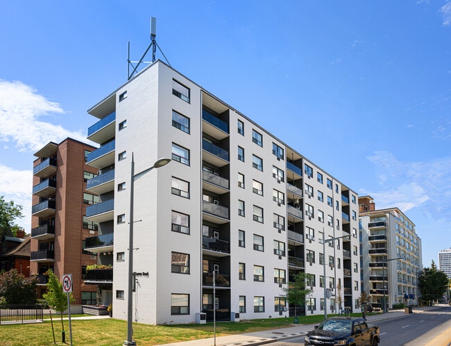 Building Photo - 82 Warren Rd