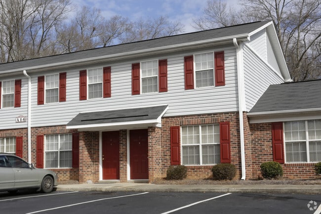 Photo - Fountain Arms