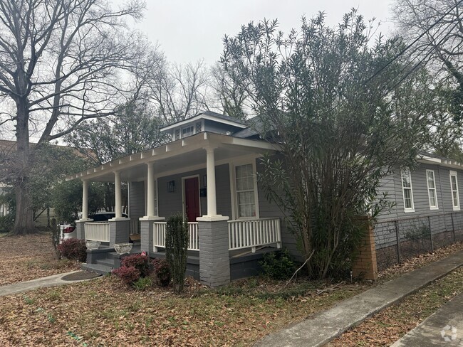 Building Photo - 1320 Pine St Rental