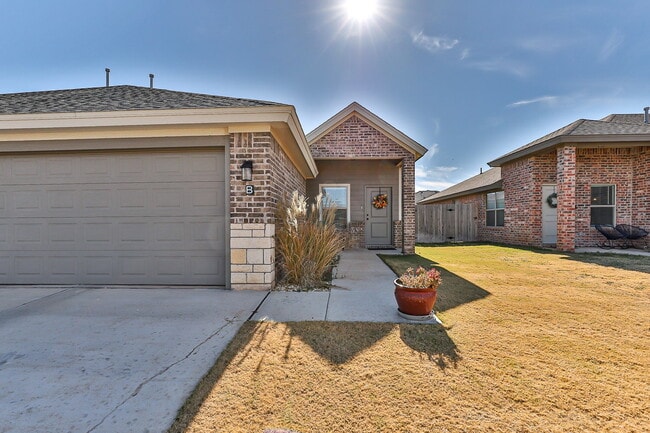 Photo - Half off first full month's rent! Zero Dep...