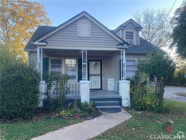 Building Photo - 597 Dearing St Rental