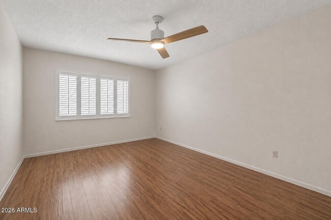 Photo - 3033 E Devonshire Ave Unit 3015