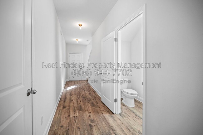 2078 Dutton Island Oaks Wy