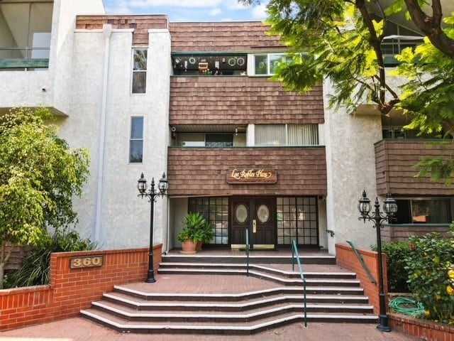 Building Photo - 2 Bed / 2 Bath in Old Town Pasadena Unit #119