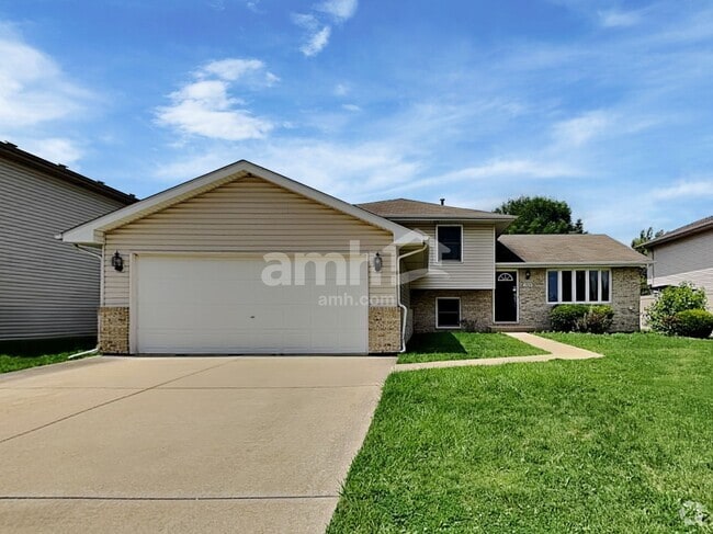 Building Photo - 1509 Bassett Dr Rental