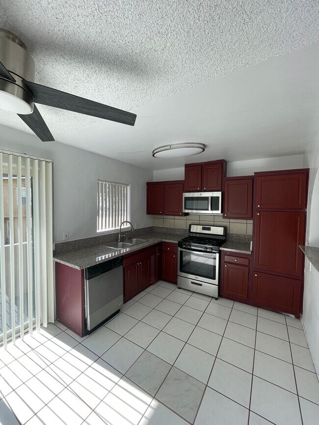 Photo - 271 Parke St