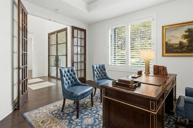 Photo - 1213 Grosvener Ct