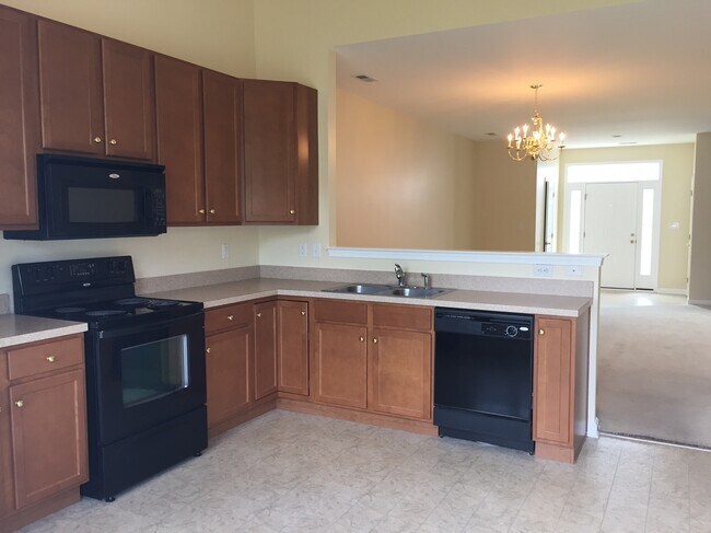 Open Layout - 222 W Bourne Way