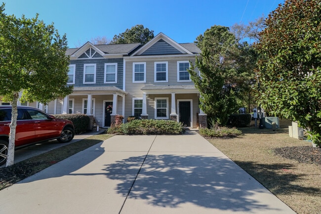 Photo - 215 Favorite Dr