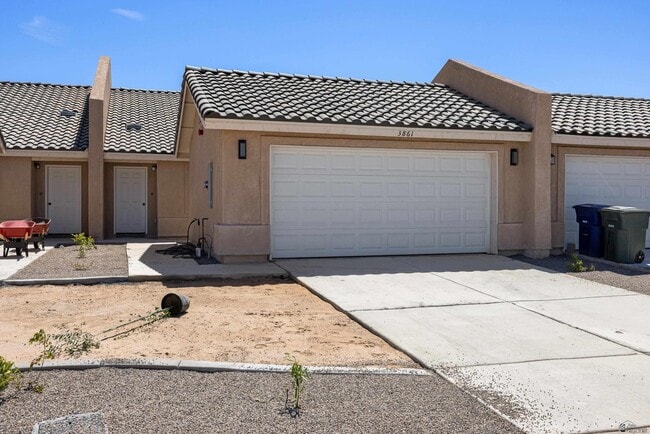 Building Photo - 3861 S Sol Dr Rental