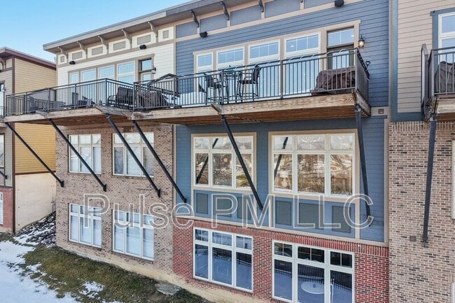 Photo - 1226 Grays Peak