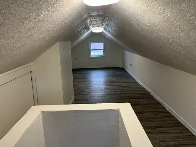 Photo - 631 Tisdale Ave