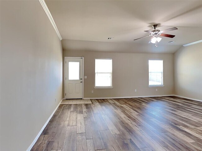 Photo - 2716 Demotte Dr