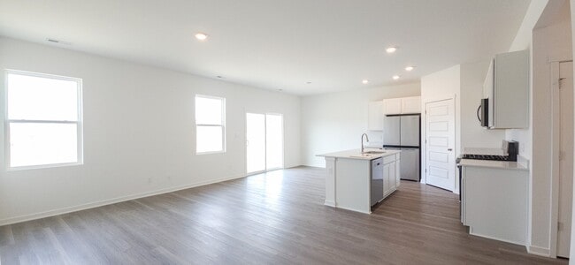 Photo - 4176 Viceroy St