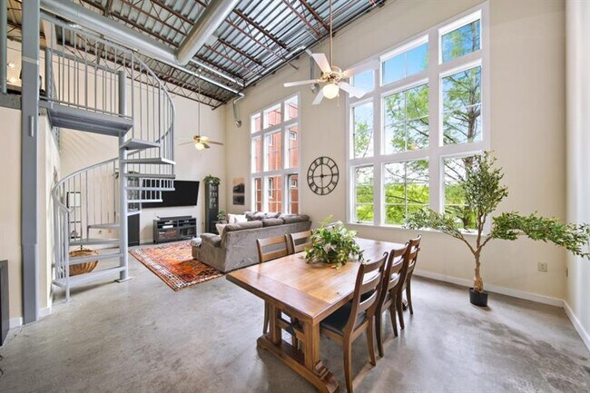 Photo - 572 Edgewood Ave SE Condo Unit 303