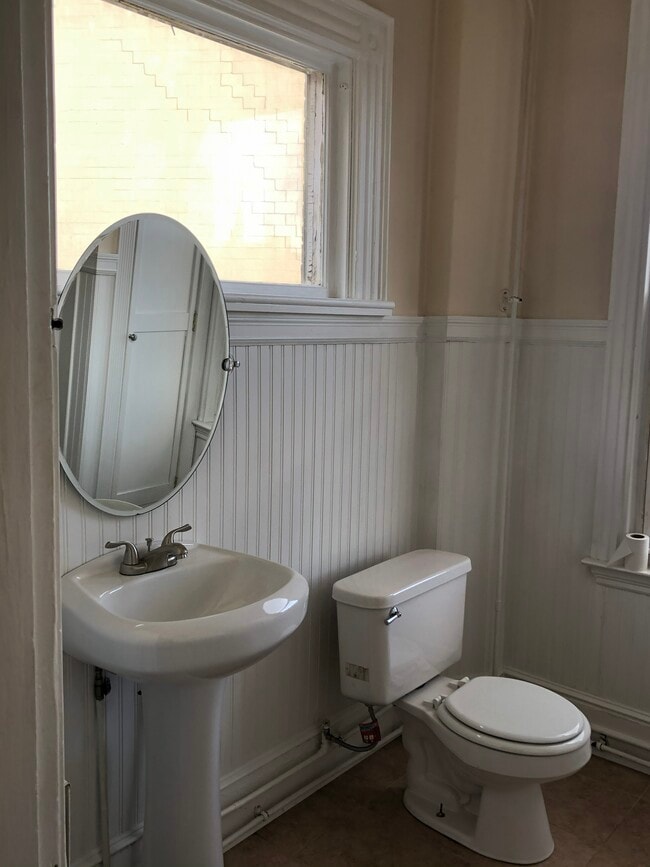 Photo - 612 Congress St Unit Apt 1