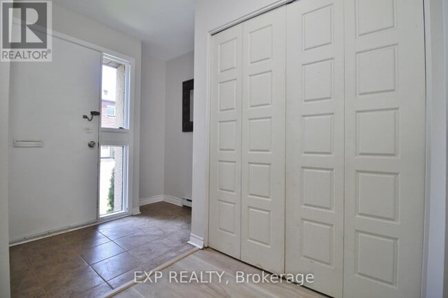 Photo - 3691 Albion Rd S