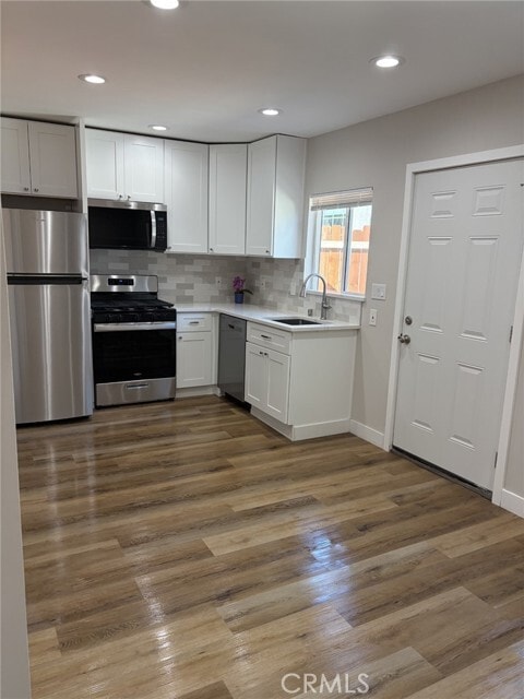 12621 Izetta Ave