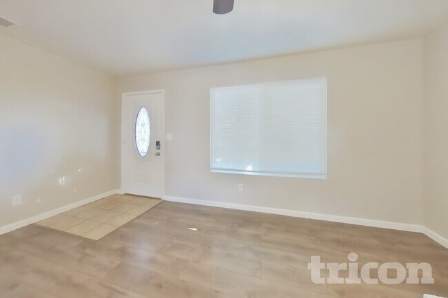 Photo - 2308 Clinton Ct