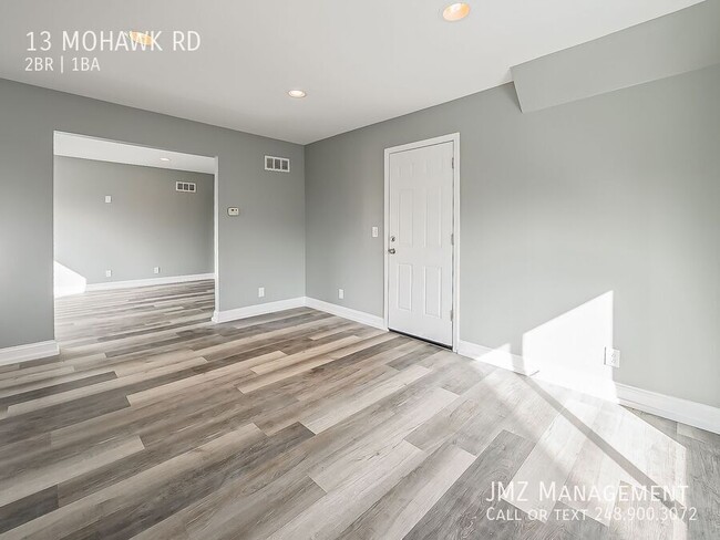 Photo - 13 Mohawk Rd