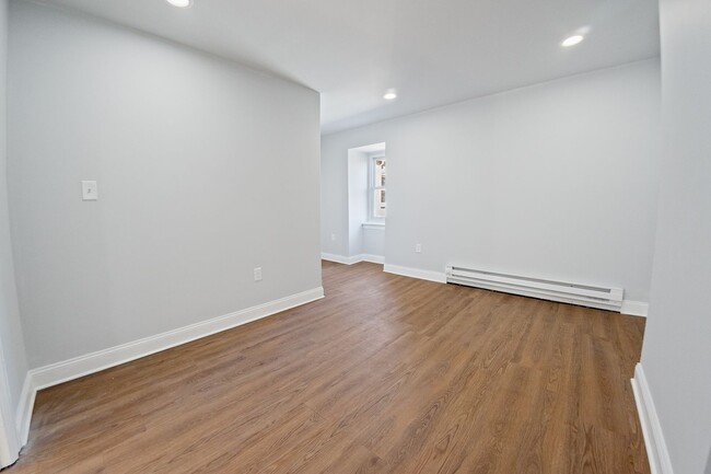 Photo - 827-829 W Linden Street Unit Apt 829-6