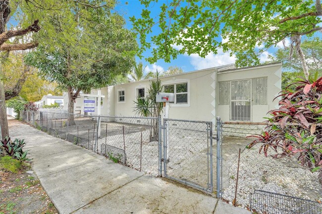 Building Photo - 299 NW 43rd St