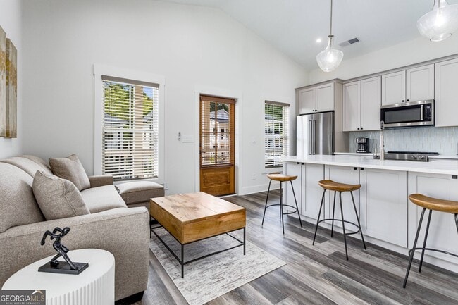 Photo - 3020 State St Unit FURNISHED/UTILITIES