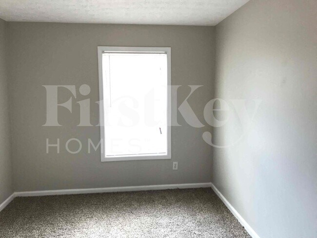 Photo - 7945 Weathers Ct