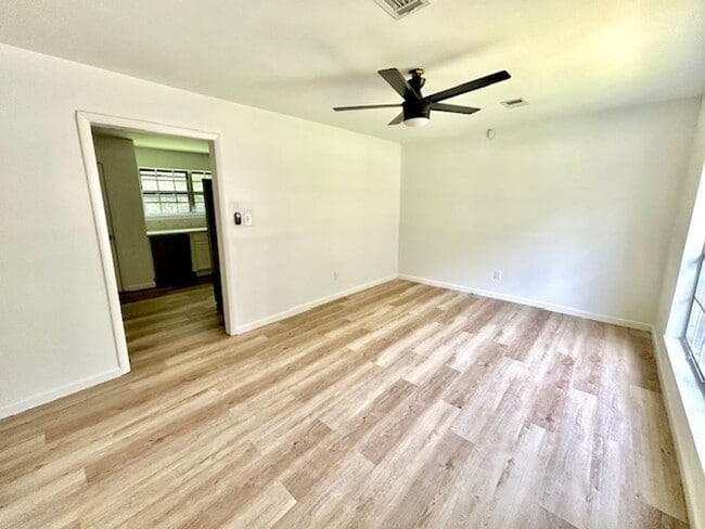 Photo - 3215 Delia Ln NW