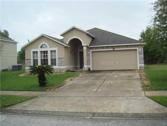 Building Photo - 4 bed/ 2 bath home