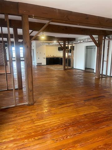 Building Photo - 2007 S Ervay St Unit 2007-200