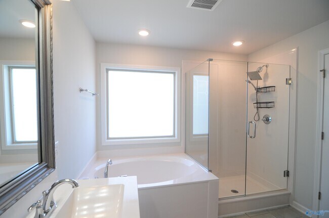 Photo - 16312 Trestle St