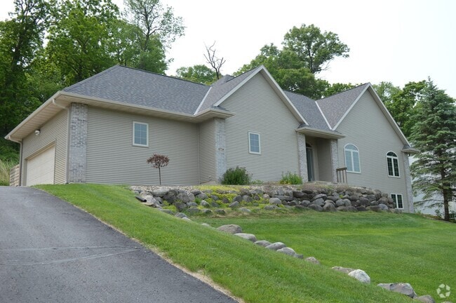 Building Photo - 4734 Bergamot Way Rental
