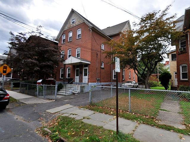 Photo - 119 Glen St Apartments Unit 3rd floor