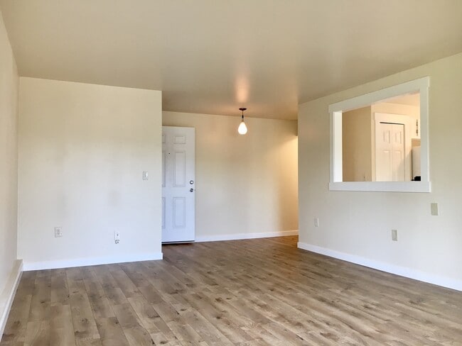 Photo - 3441 23rd Ave W