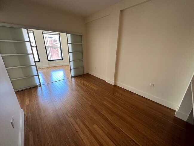Building Photo - 25 Winter St Rental