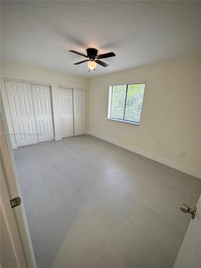 Photo - 1530 SW 2nd St Unidad 405