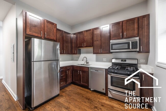Photo - 1756 W Montrose Ave Unit 1
