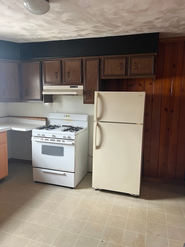 Photo - 700 Beechurst Ave Unit 2