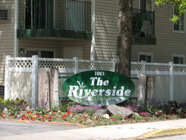 Building Photo - The Riverside Rental