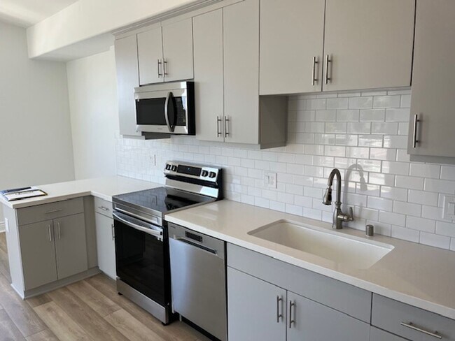 Photo - 2 Bedroom 2 Full Bath Condo with Stunning Views and Energy Savings