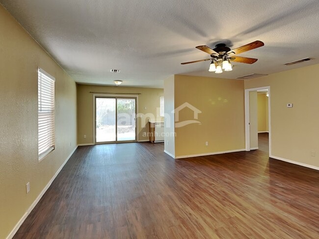 Photo - 1767 W Rue De La Montagne