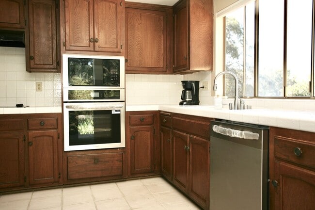 Photo - Country Living in Alpine ~ 4 Br 3 Ba