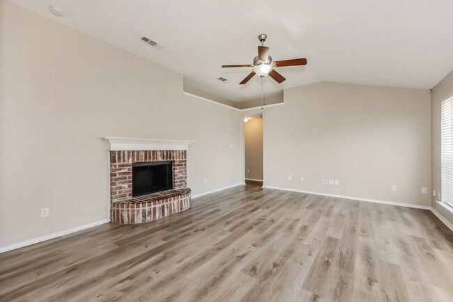 5904 Heatherglen Terrace