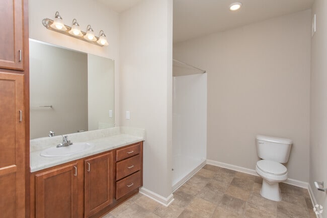 2BR, 1BA - 977SF - The Crossing at Conyers (55+ Community)