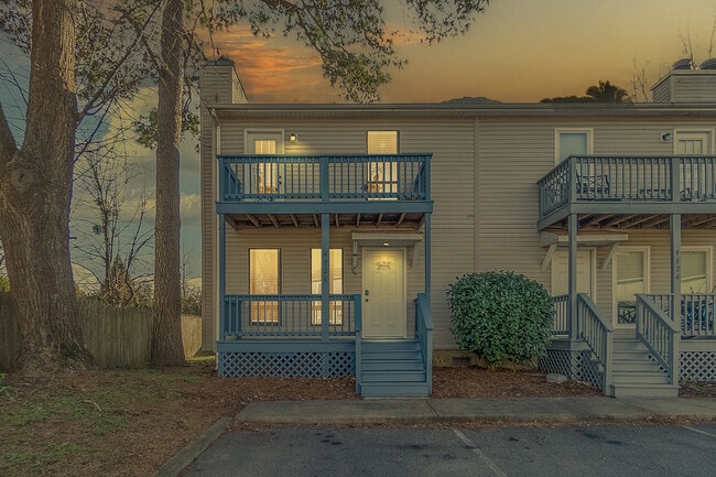 Photo - 4726 Hollis Rd