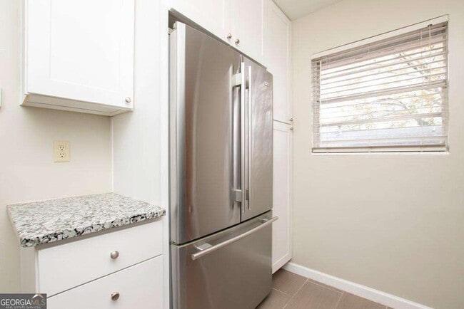 Photo - 3660 Peachtree Rd NE Unit E4