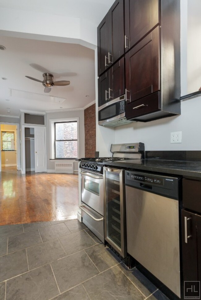 Photo - West 97th Street Unidad 5N