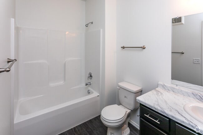 3BR, 2BA - 1,265SF